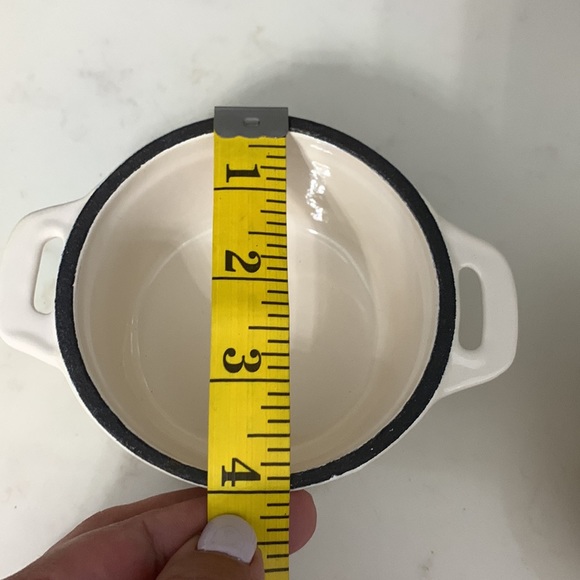 New! Mini Enameled Cast Iron Pot - Picture 9 of 10